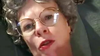 Ucraina scopata da un milionario in una video porno di mogli italiane villa a bordo piscina.