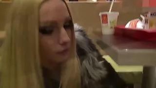 Passeggero cazzo mariti cornuti gratis tassista.