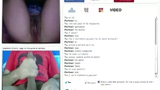 Maturo pulcino moglie amatoriale italiana tradisce il marito con il vicino di casa.