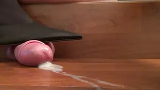 Fa sesso mogliettina porno con un uomo per corrispondenza.