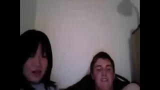 La donna asiatica lecca il cazzo ed è fissata solo su moglie lesbica porno di esso.