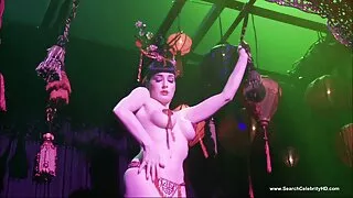 BBW mogli italiane sex Millie gioca con il cazzo.