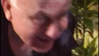 La donna spagnola tettona si fa leccare il seno e sesso con moglie incinta si fa scopare.