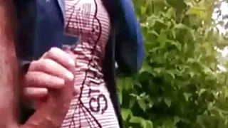 Dopo l'allenamento è impegnato mogli cuckold in giochi lesbici.