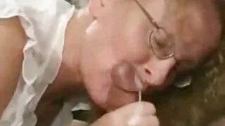 Gianna Dior viene data al massaggiatore. moglie anale amatoriale